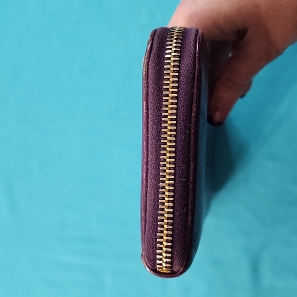 Prada Logo Zip Around Purple wallet - Picture 7 of 16
